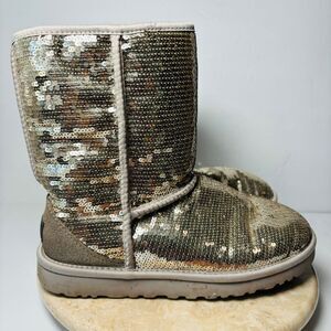 Womens Size 8 UGG Classic Short Boots Tan Gold Sequin‎